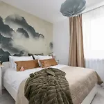 Ts Hello City Apartment