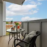 Ts Hello City Apartment